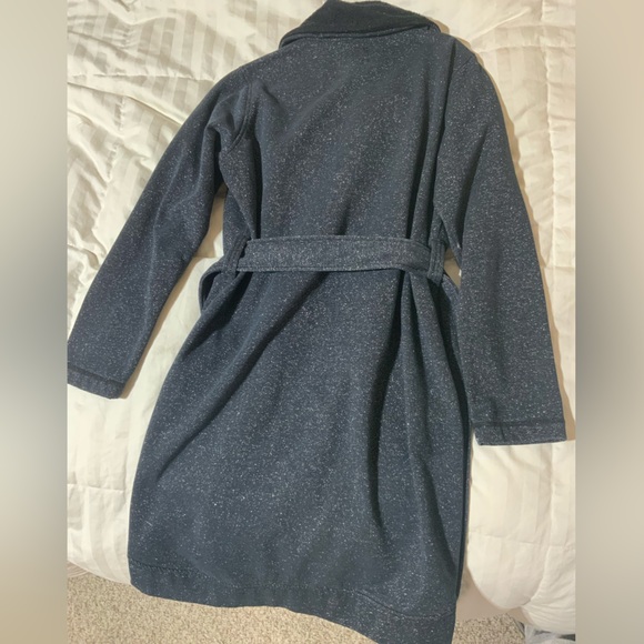 Ugg x Star Wars Vader Robe - Picture 15 of 15